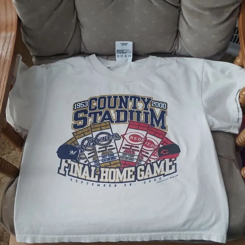 Vtg (2000) Milwaukee County Stadium Final Home Game Commemorative Kids T-Shirt M